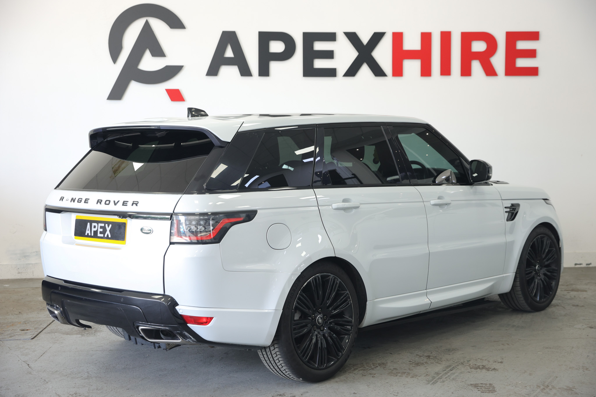 Range Rover - The Pinnacle of Luxury and Adventure