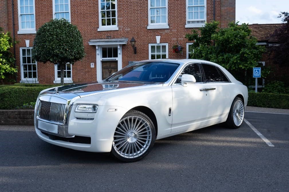 Apex Car Rentals - Elevating Your Travel Experience Through Exceptional Vehicle Hire
